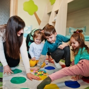 Bölcsi/Ovi beszoktatás: Túlélőkalauz anyáknak (és gyerekeknek)